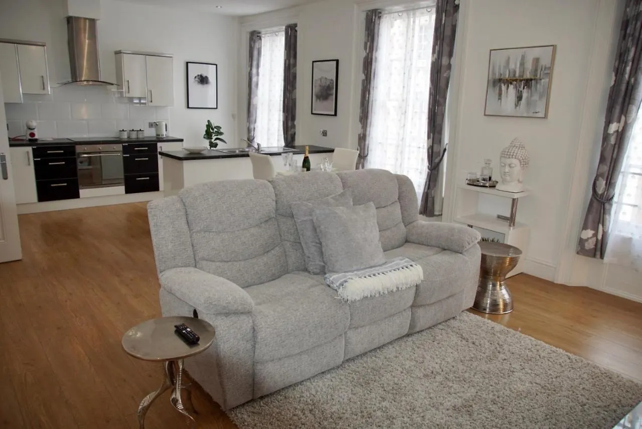 Exec Apartment 2 诺丁汉